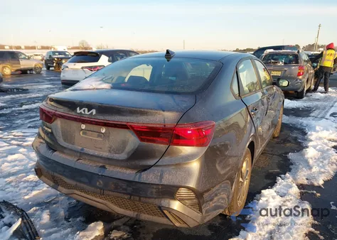 2022 Kia Forte Lxs from USA, damaged, VIN 3KPF24AD9NE424322